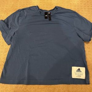 Adidas crop short sleeve shirt